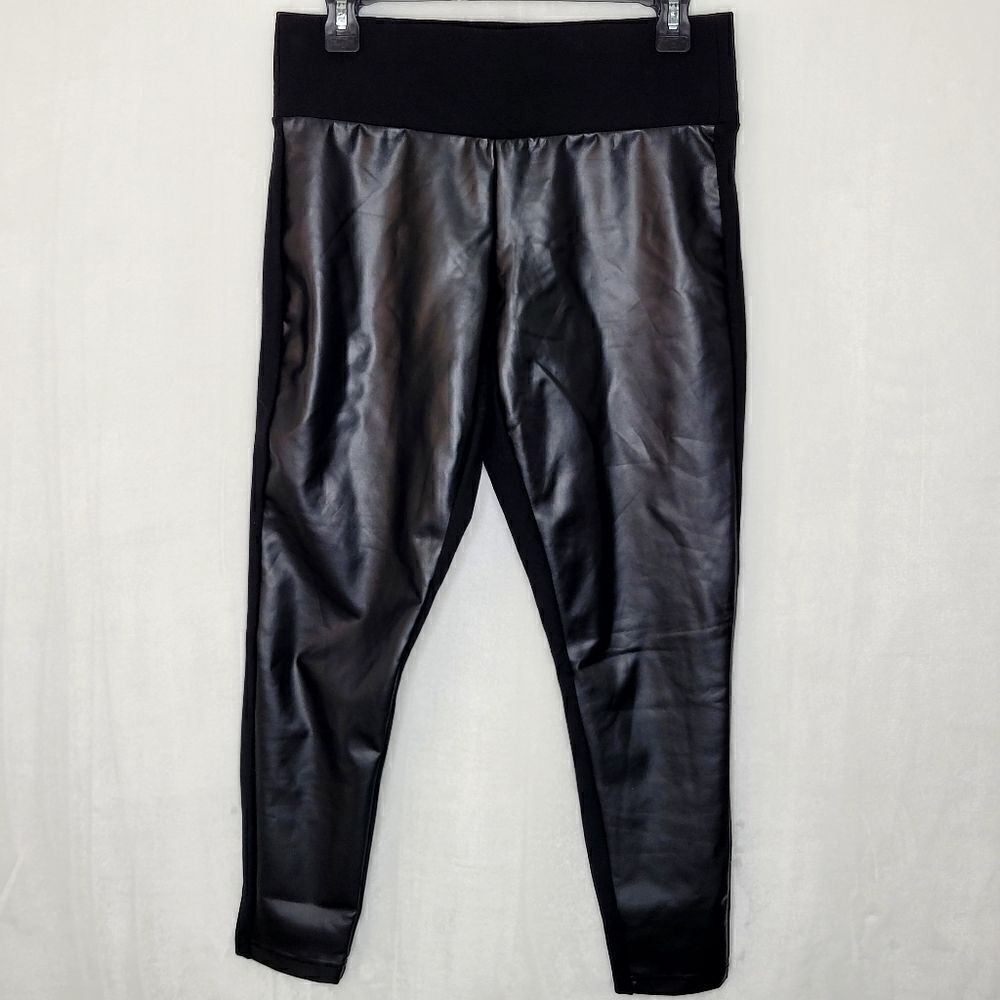 Torrid‎ Faux Leather Pull On Pants Size 0